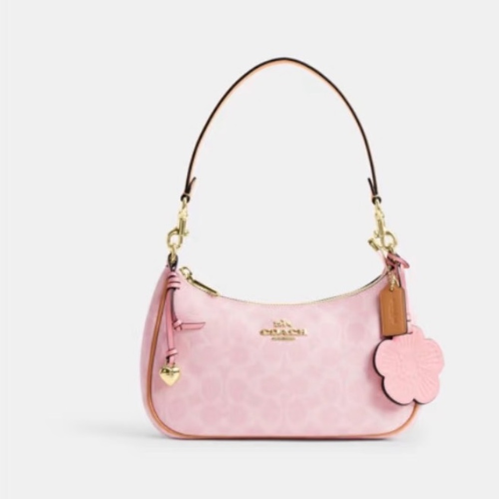Coach Powder Pink Teri Shoulder Bag with Charms Never Worn CEA20 - Picture 3 of 5